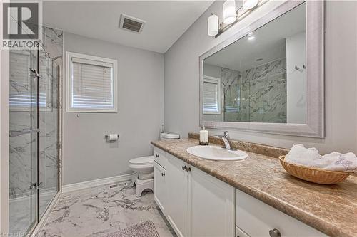 270 Springvalley Crescent, Hamilton, ON - Indoor Photo Showing Bathroom