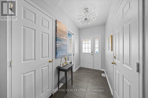 195 Golflinks Drive, Ottawa, ON - Indoor Photo Showing Other Room