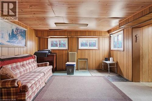 35 Chetwood Street, St. Catharines, ON - Indoor Photo Showing Other Room