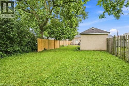 35 Chetwood Street, St. Catharines, ON - Outdoor