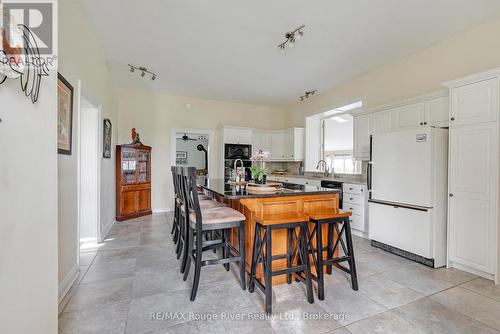 733 County Rd 2 Rd Road E, Otonabee-South Monaghan, ON - Indoor