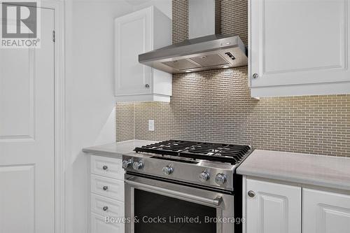534 Grange Way, Peterborough (Northcrest Ward 5), ON - Indoor Photo Showing Kitchen