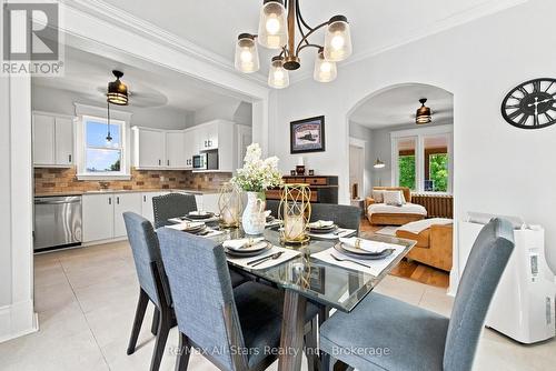 20 Mary Street E, Kawartha Lakes (Lindsay), ON - Indoor Photo Showing Dining Room