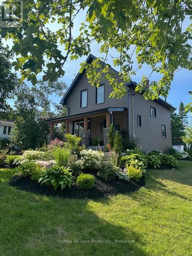 20 Mary Street E, Kawartha Lakes (Lindsay), ON - Outdoor With Deck Patio Veranda