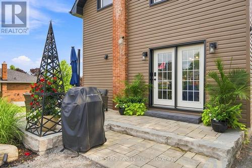 20 Mary Street E, Kawartha Lakes (Lindsay), ON - Outdoor With Deck Patio Veranda With Exterior