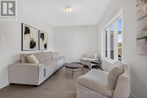 162 Purdy Road, Loyalist (Bath), ON - Indoor Photo Showing Living Room