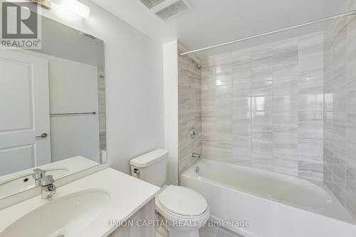 415 - 1435 Celebration Drive, Pickering, ON - Indoor Photo Showing Bathroom