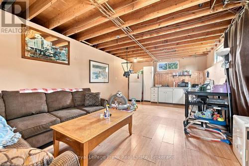 In Law Suite- Separate Entrance - 170 Burnt River Road, Kawartha Lakes, ON - Indoor Photo Showing Other Room
