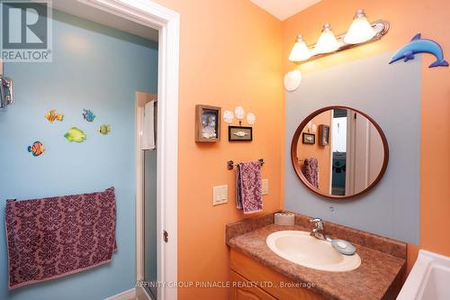 243 Fairbairn Road, Kawartha Lakes (Bobcaygeon), ON - Indoor Photo Showing Bathroom