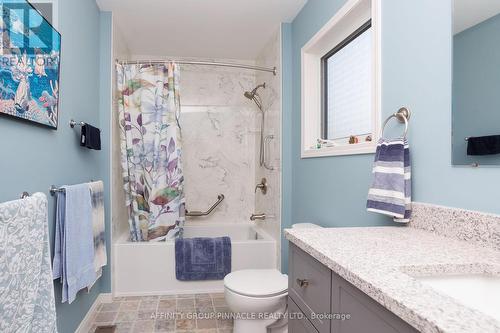 243 Fairbairn Road, Kawartha Lakes (Bobcaygeon), ON - Indoor Photo Showing Bathroom