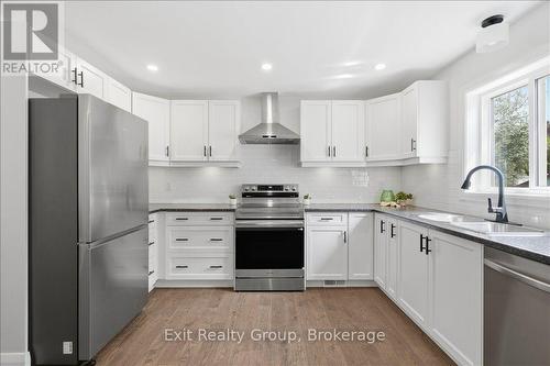 8 Albert Street, Prince Edward County (Picton Ward), ON - Indoor Photo Showing Kitchen With Double Sink With Upgraded Kitchen