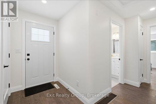 8 Albert Street, Prince Edward County (Picton Ward), ON - Indoor Photo Showing Other Room