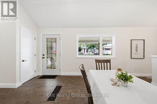 8 Albert Street, Prince Edward County (Picton Ward), ON - Indoor Photo Showing Dining Room