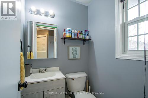 40 Katie Lane, Strathroy-Caradoc (Ne), ON - Indoor Photo Showing Bathroom