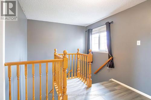 40 Katie Lane, Strathroy-Caradoc (Ne), ON - Indoor Photo Showing Other Room