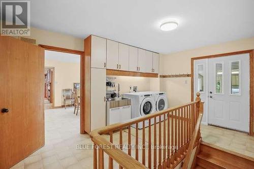 9869 Currie Road, Dutton/Dunwich, ON - Indoor Photo Showing Other Room