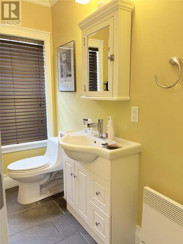 44 North Street, Corner Brook, NL - Indoor Photo Showing Bathroom