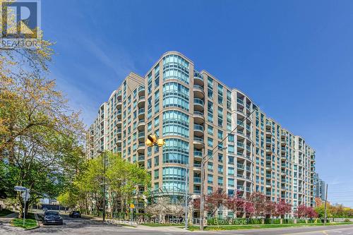 402 - 18 Pemberton Avenue, Toronto, ON - Outdoor With Facade