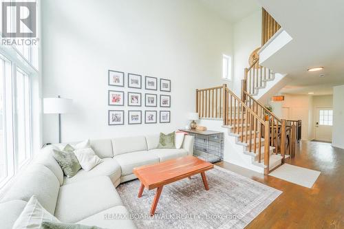 234 Opus Street, Ottawa, ON - Indoor Photo Showing Living Room