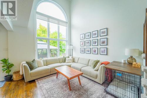 234 Opus Street, Ottawa, ON - Indoor Photo Showing Living Room
