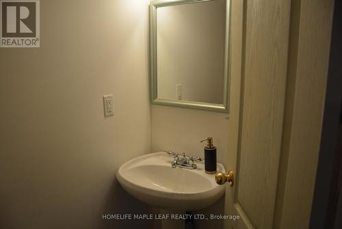 29 Stonebriar Drive, Vaughan, ON - Indoor Photo Showing Bathroom
