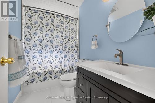 46 Mcintyre Crescent, Halton Hills, ON - Indoor Photo Showing Bathroom