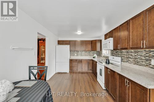 95 Huntingwood Crescent, Brampton, ON - Indoor Photo Showing Kitchen