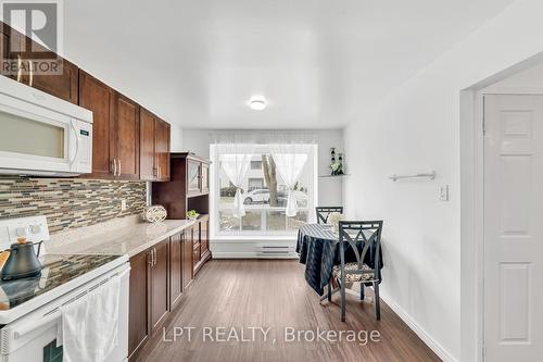 95 Huntingwood Crescent, Brampton, ON - Indoor Photo Showing Kitchen