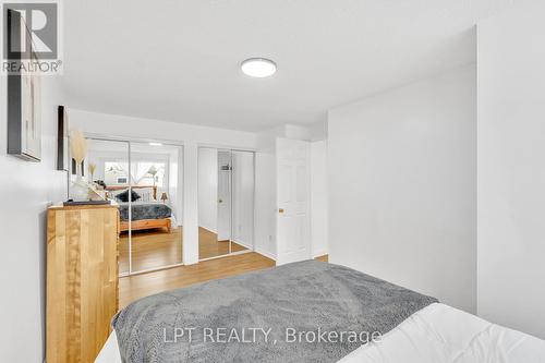 95 Huntingwood Crescent, Brampton, ON - Indoor Photo Showing Bedroom