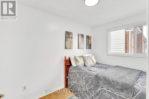 95 Huntingwood Crescent, Brampton, ON - Indoor Photo Showing Bedroom