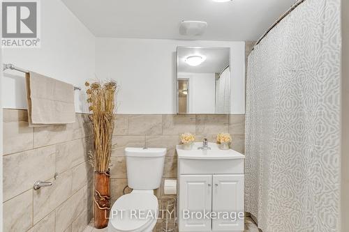 95 Huntingwood Crescent, Brampton, ON - Indoor Photo Showing Bathroom