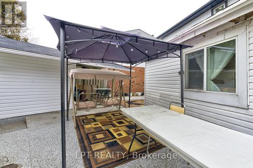 95 Huntingwood Crescent, Brampton, ON - Outdoor With Deck Patio Veranda With Exterior
