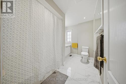 5942 Delle Donne Drive, Mississauga, ON - Indoor Photo Showing Bathroom