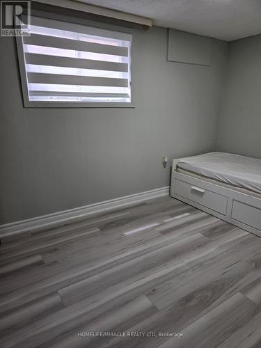 505 Silverstone Drive, Toronto, ON - Indoor Photo Showing Other Room
