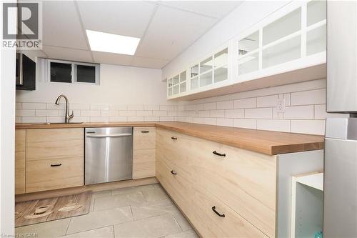 181 Lincoln Road, Waterloo, ON - Indoor