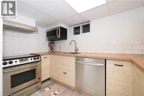 181 Lincoln Road, Waterloo, ON - Indoor Photo Showing Kitchen