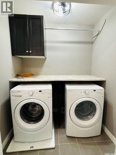 411 Flynn Lane, Saskatoon, SK - Indoor Photo Showing Laundry Room