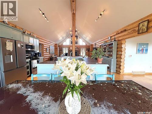 Canada Goose Lodge, Bayne Rm No. 371, SK - Indoor