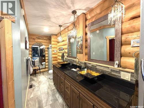 Canada Goose Lodge, Bayne Rm No. 371, SK - Indoor Photo Showing Bathroom