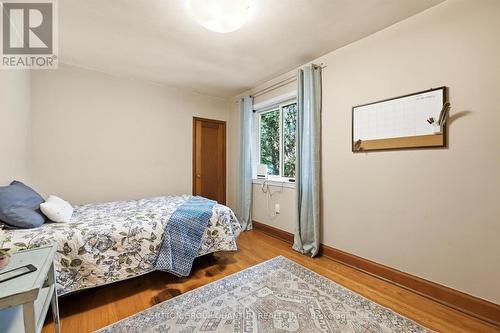 151 East 16Th Street, Hamilton, ON - Indoor Photo Showing Bedroom