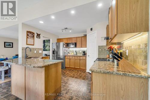 752 North Leaksdale Circle, London South, ON - Indoor Photo Showing Kitchen