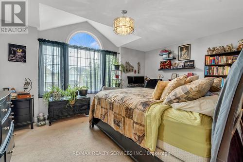 752 North Leaksdale Circle, London South, ON - Indoor Photo Showing Bedroom