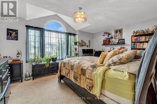 752 North Leaksdale Circle, London South, ON - Indoor Photo Showing Bedroom