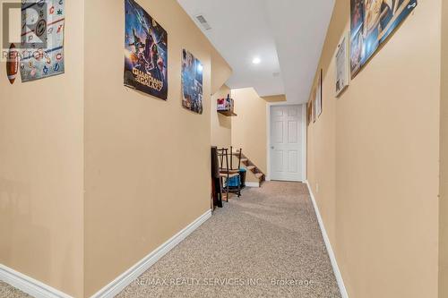 752 North Leaksdale Circle, London South, ON - Indoor Photo Showing Other Room