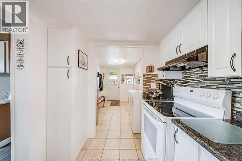 110 Brooks Boulevard, Lakeshore, ON - Indoor Photo Showing Kitchen