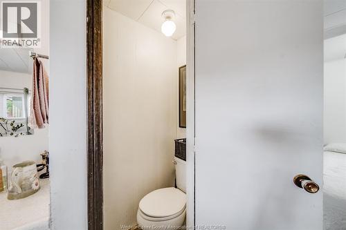 110 Brooks Boulevard, Lakeshore, ON - Indoor Photo Showing Bathroom