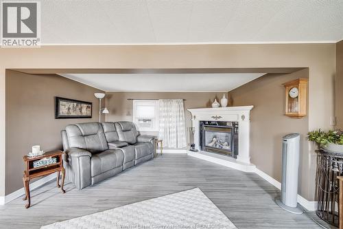 110 Brooks Boulevard, Lakeshore, ON - Indoor Photo Showing Living Room With Fireplace