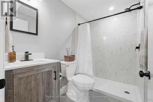 20 Queen Street W, Minto, ON - Indoor Photo Showing Bathroom