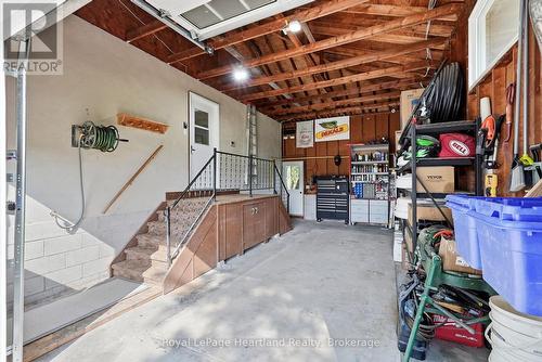 20 Queen Street W, Minto, ON - Indoor
