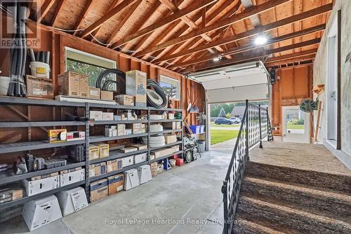 20 Queen Street W, Minto, ON - Indoor